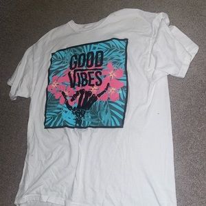 Graphic short sleeve XL Tee